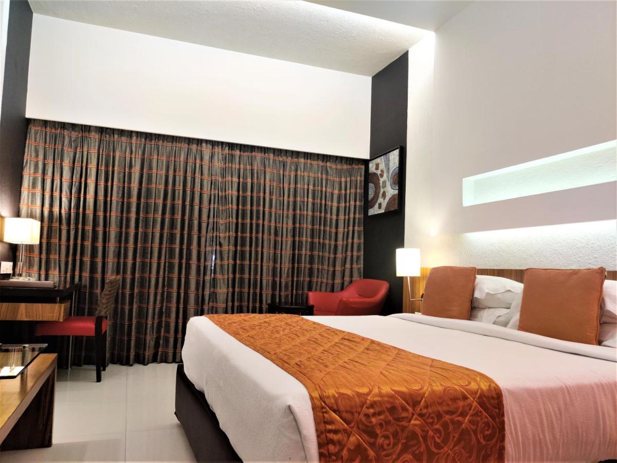 Hotel Satkar Residency Thane Zewnętrze zdjęcie