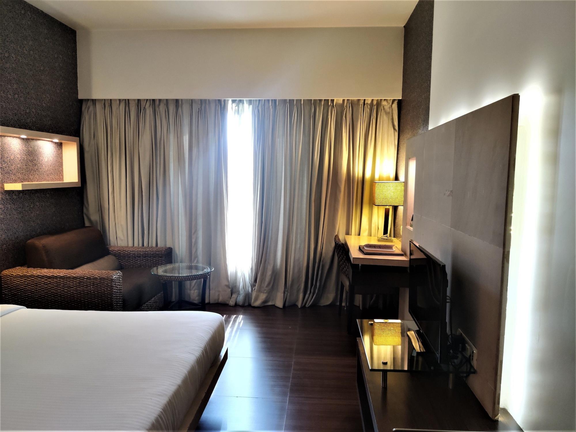 Hotel Satkar Residency Thane Zewnętrze zdjęcie