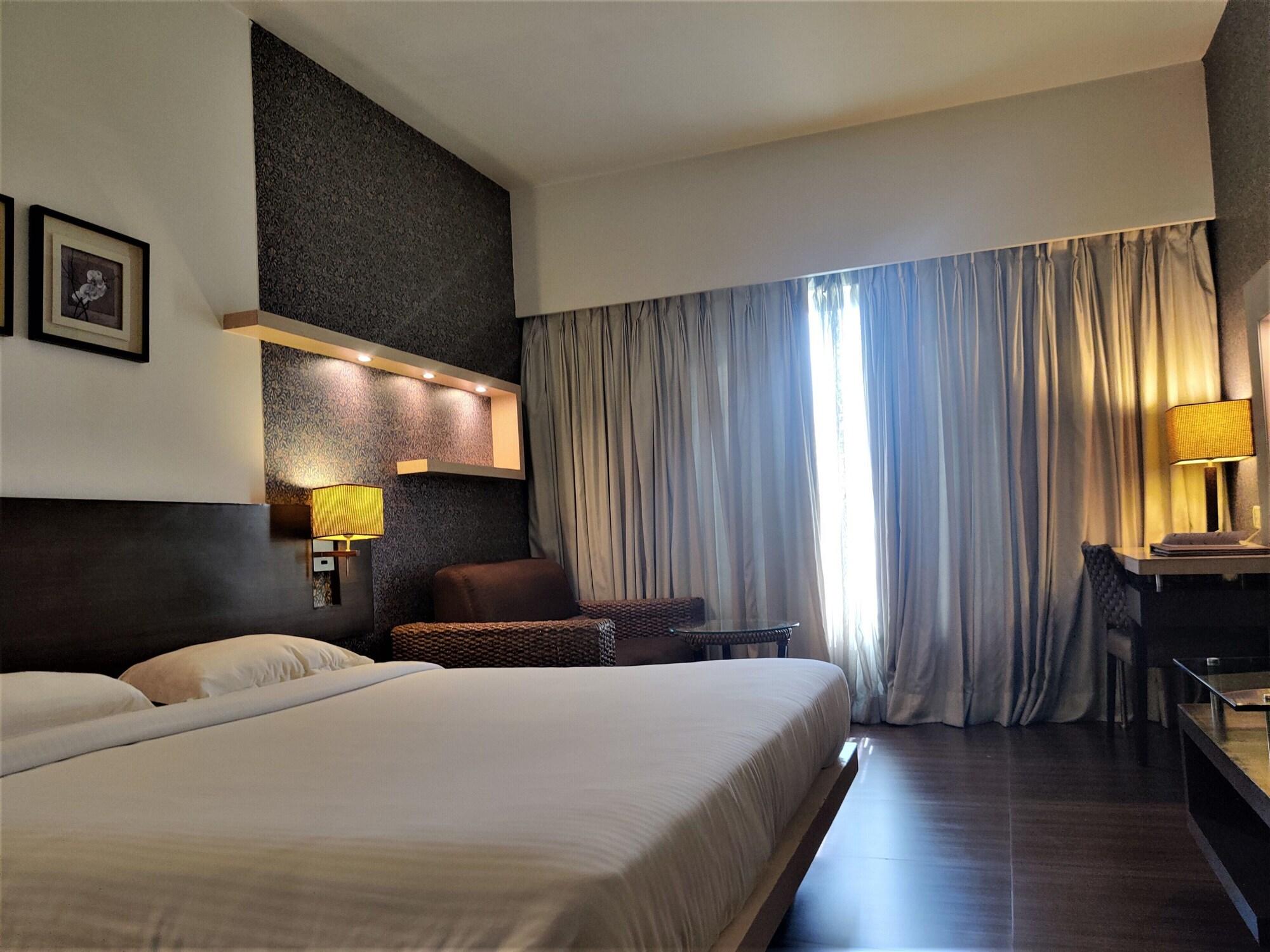 Hotel Satkar Residency Thane Zewnętrze zdjęcie