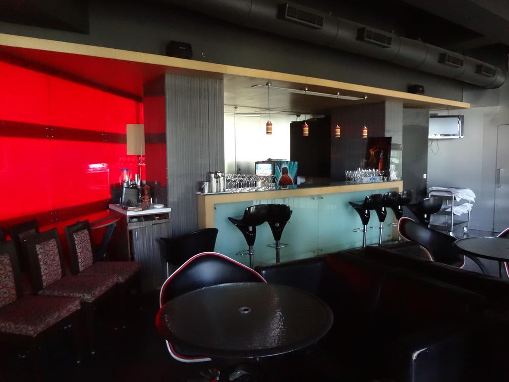 Hotel Satkar Residency Thane Zewnętrze zdjęcie