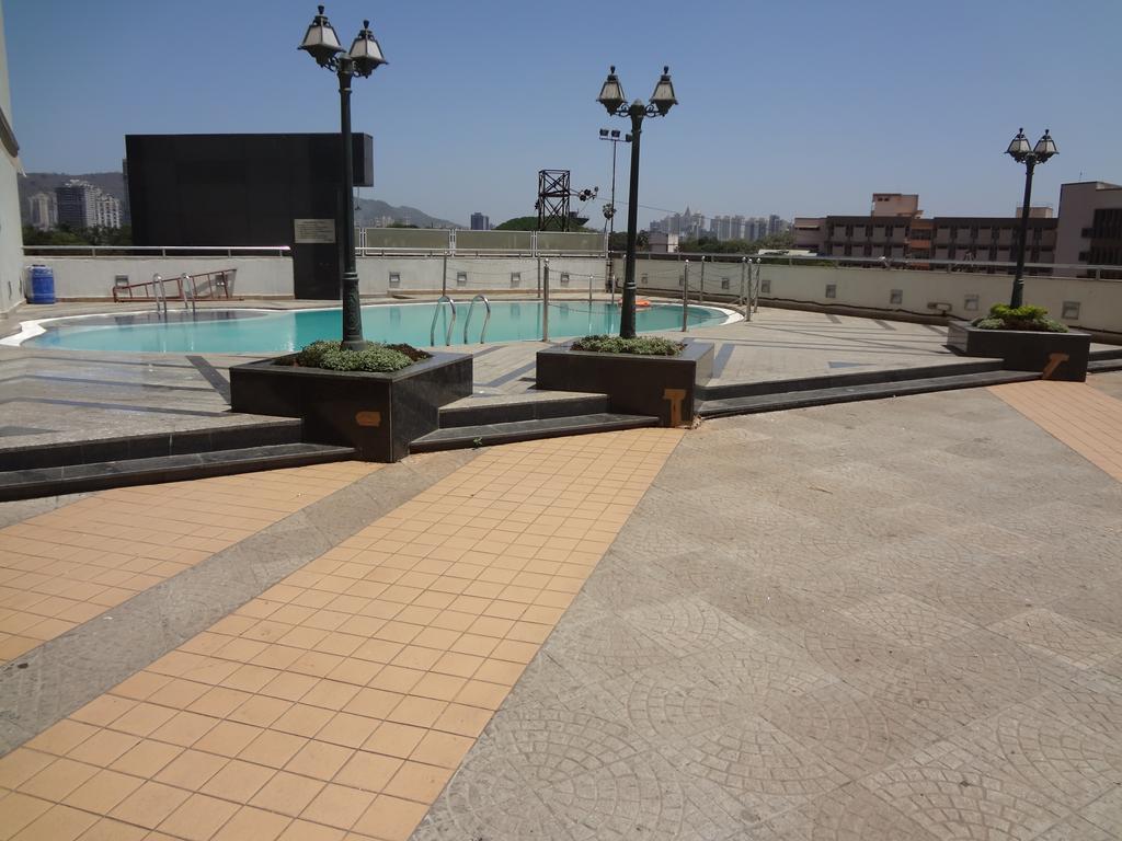 Hotel Satkar Residency Thane Zewnętrze zdjęcie